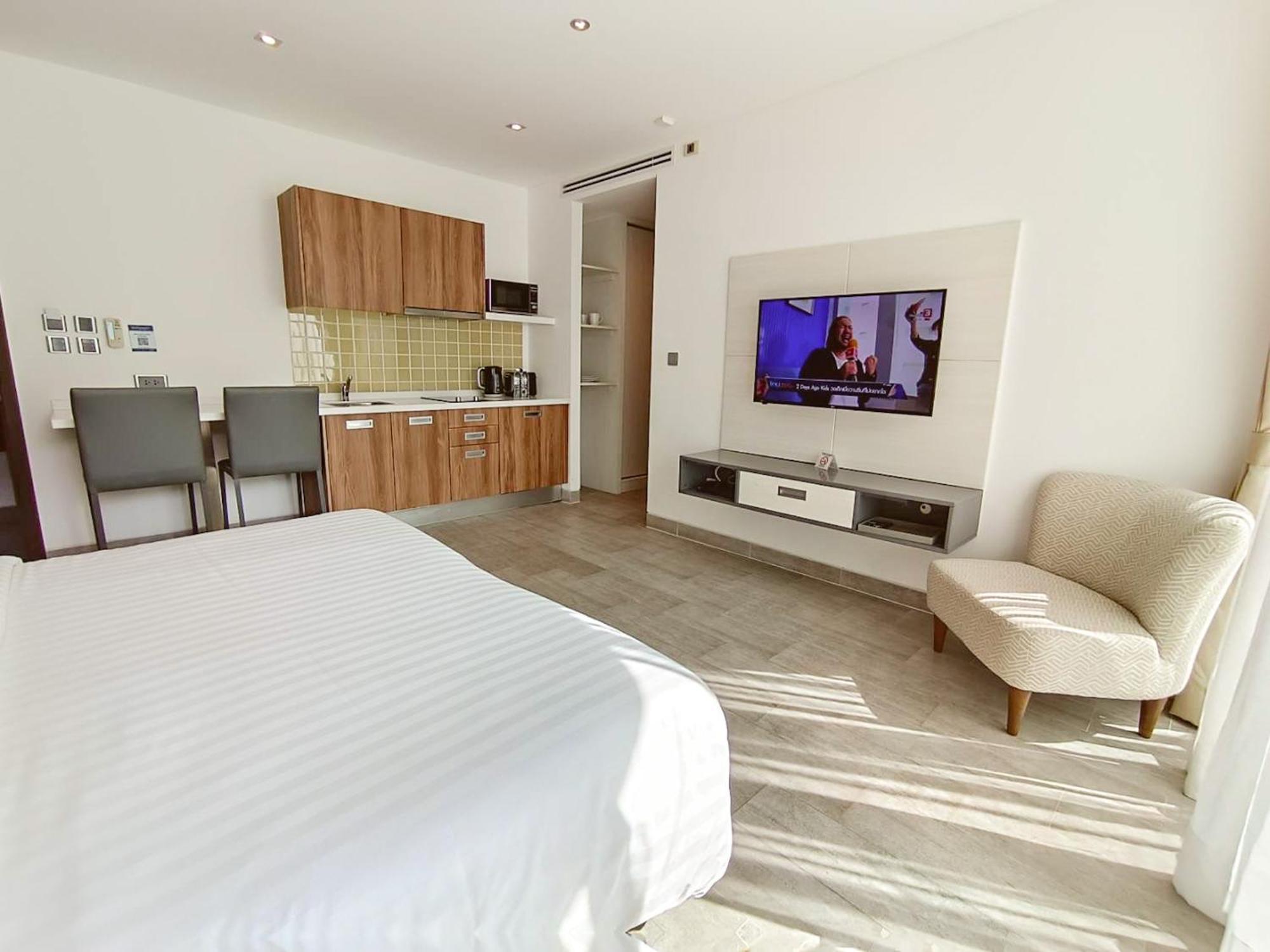 Lets Phuket Twin Sands Resort & Spa Patong Εξωτερικό φωτογραφία