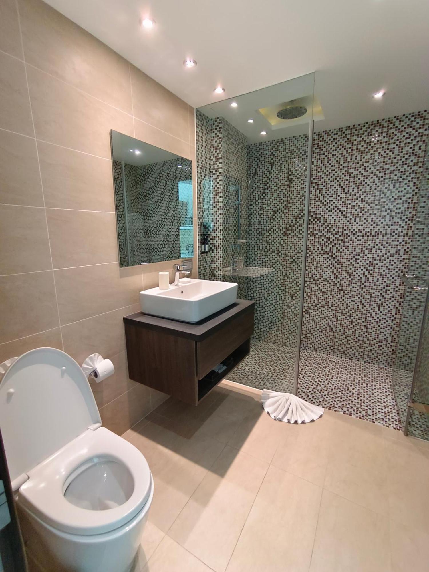Lets Phuket Twin Sands Resort & Spa Patong Εξωτερικό φωτογραφία